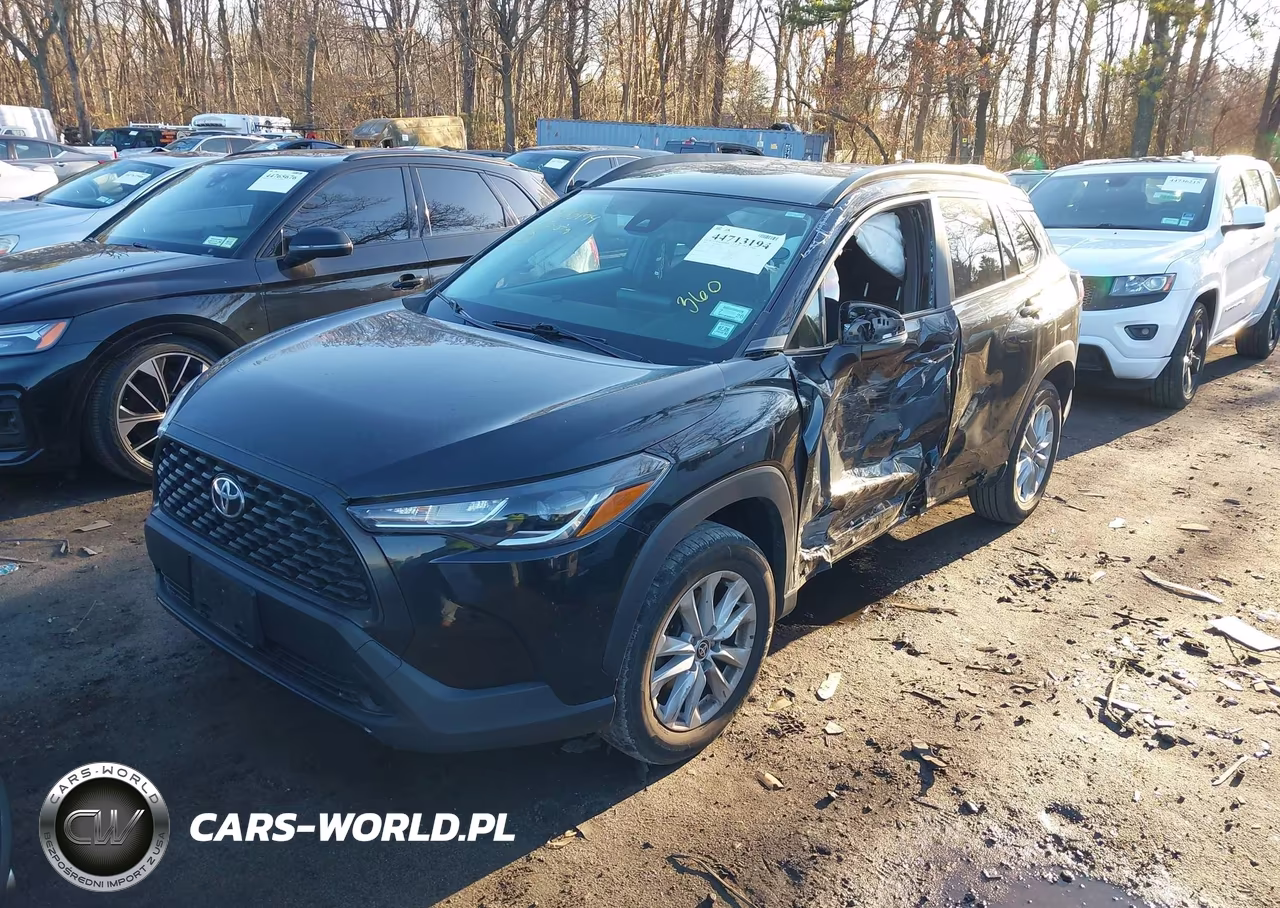 2022 Toyota Corolla Cross Le VIN:7MUCAABG6NV024632 - 2