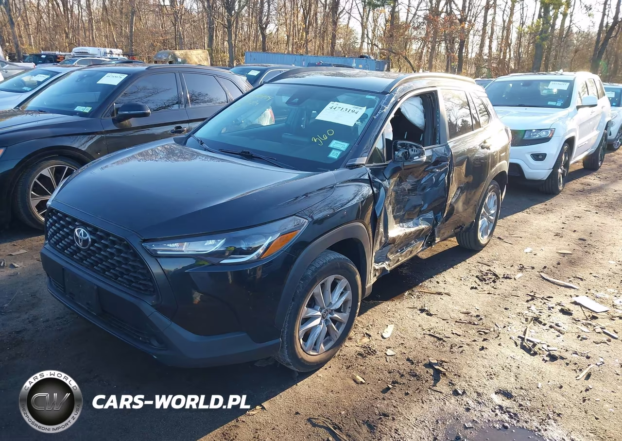 2022 Toyota Corolla Cross Le VIN:7MUCAABG6NV024632 - 6