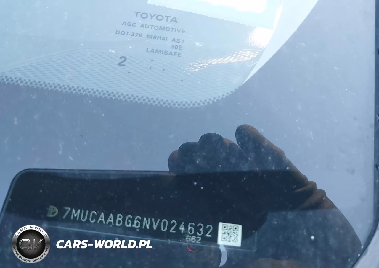 2022 Toyota Corolla Cross Le VIN:7MUCAABG6NV024632 - 9