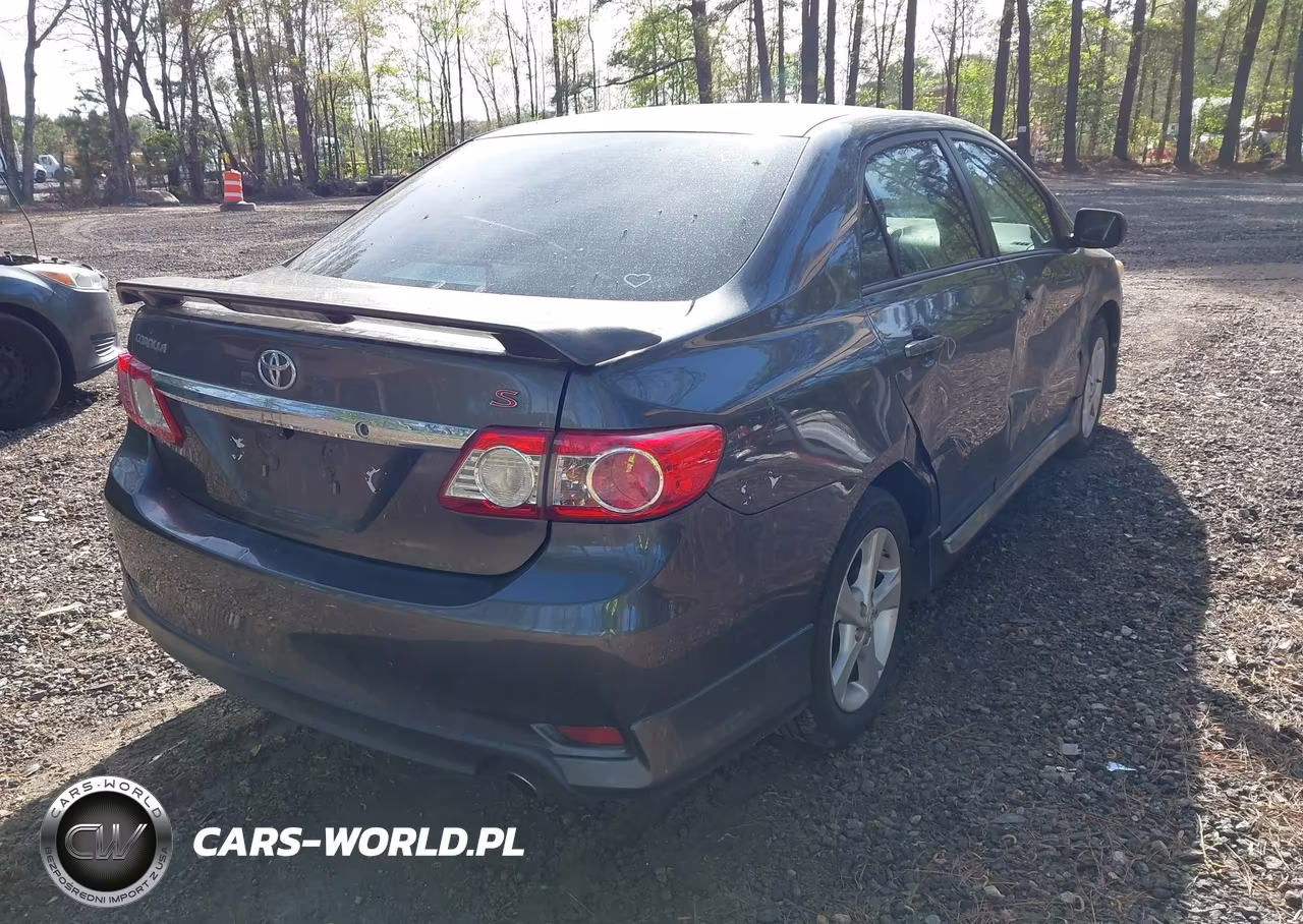 2013 Toyota Corolla S VIN:2T1BU4EEXDC102507 - 4