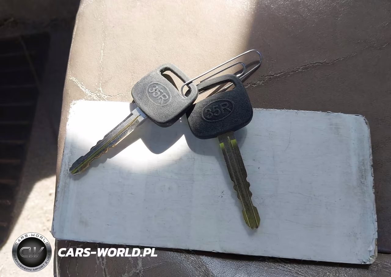 2000 Toyota Camry Le V6 VIN:4T1BF22K9YU944168 - 11