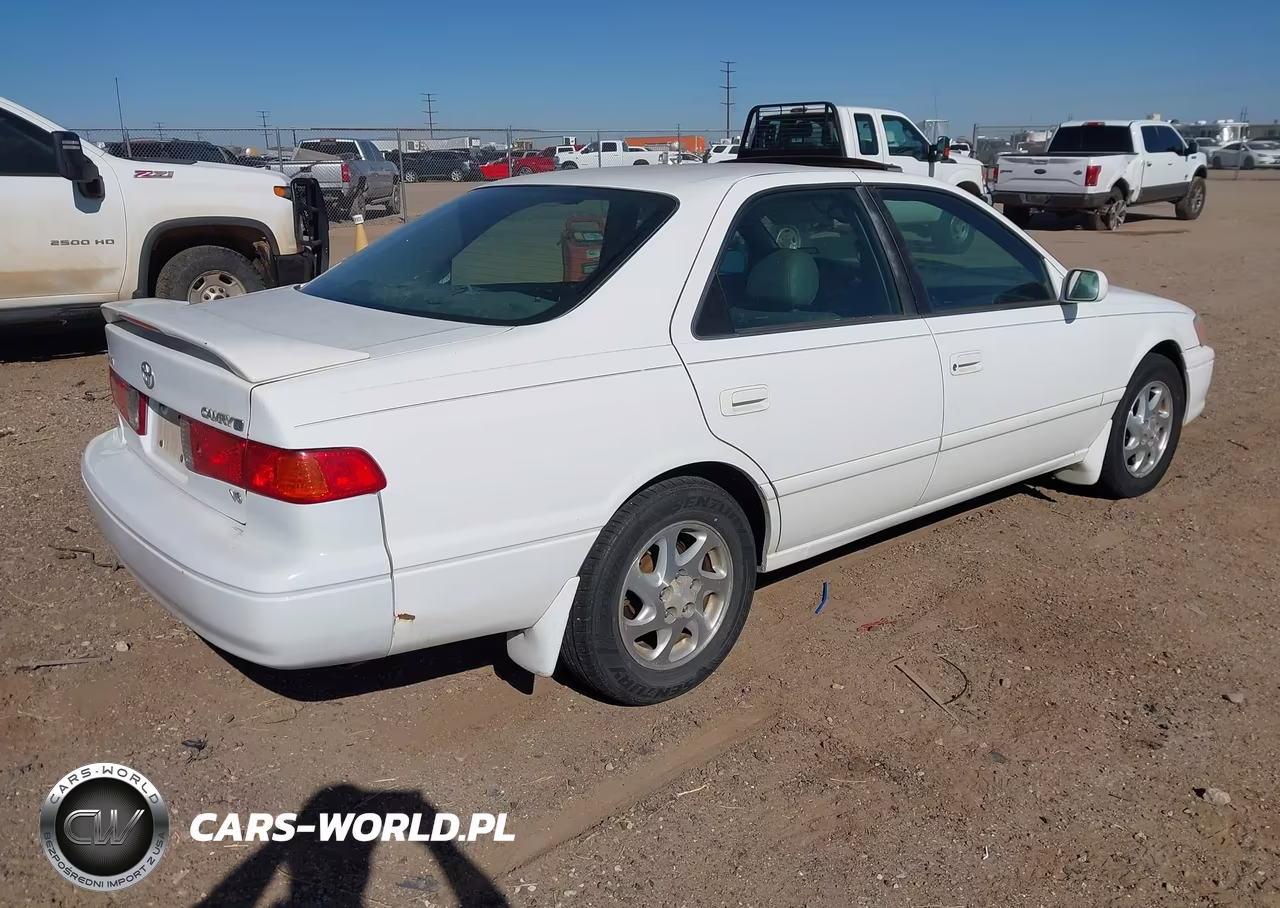 2000 Toyota Camry Le V6 VIN:4T1BF22K9YU944168 - 4