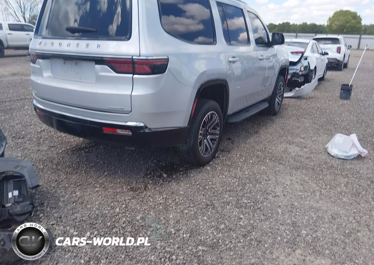 2022 Jeep Wagoneer Series Iii 4X4 VIN:1C4SJVDT1NS211596 - 4