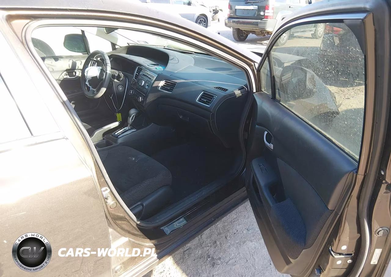 2013 Honda Civic Lx VIN:2HGFB2F5XDH586342 - 5