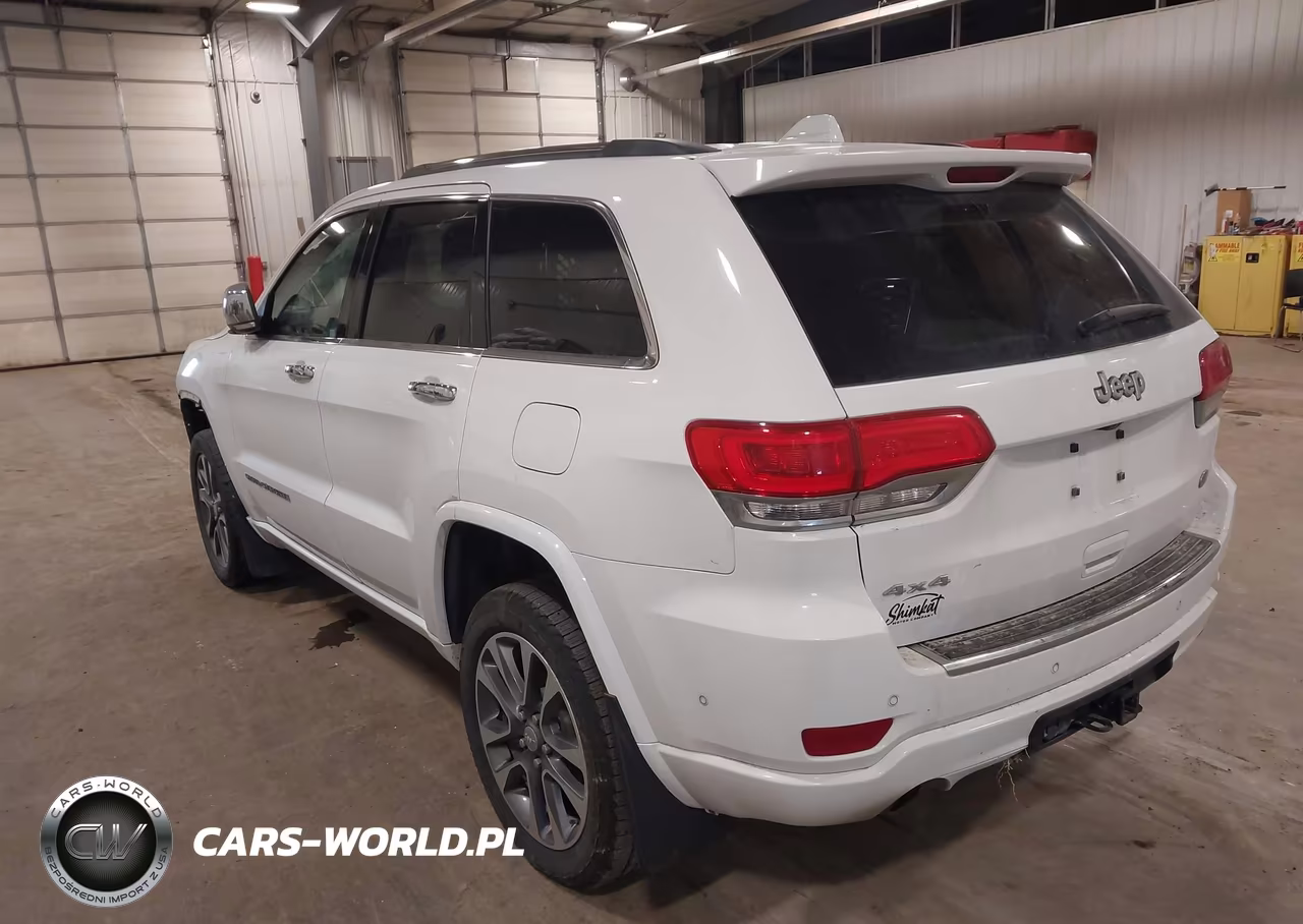 2018 Jeep Grand Cherokee Overland 4X4 VIN:1C4RJFCG1JC489654 - 3