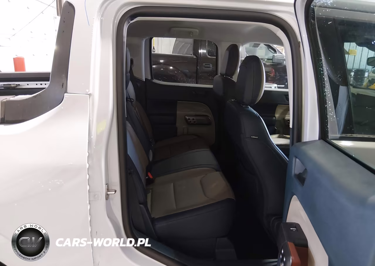 2025 Ford Maverick Lariat VIN:3FTTW8SA6SRB17231 - 8