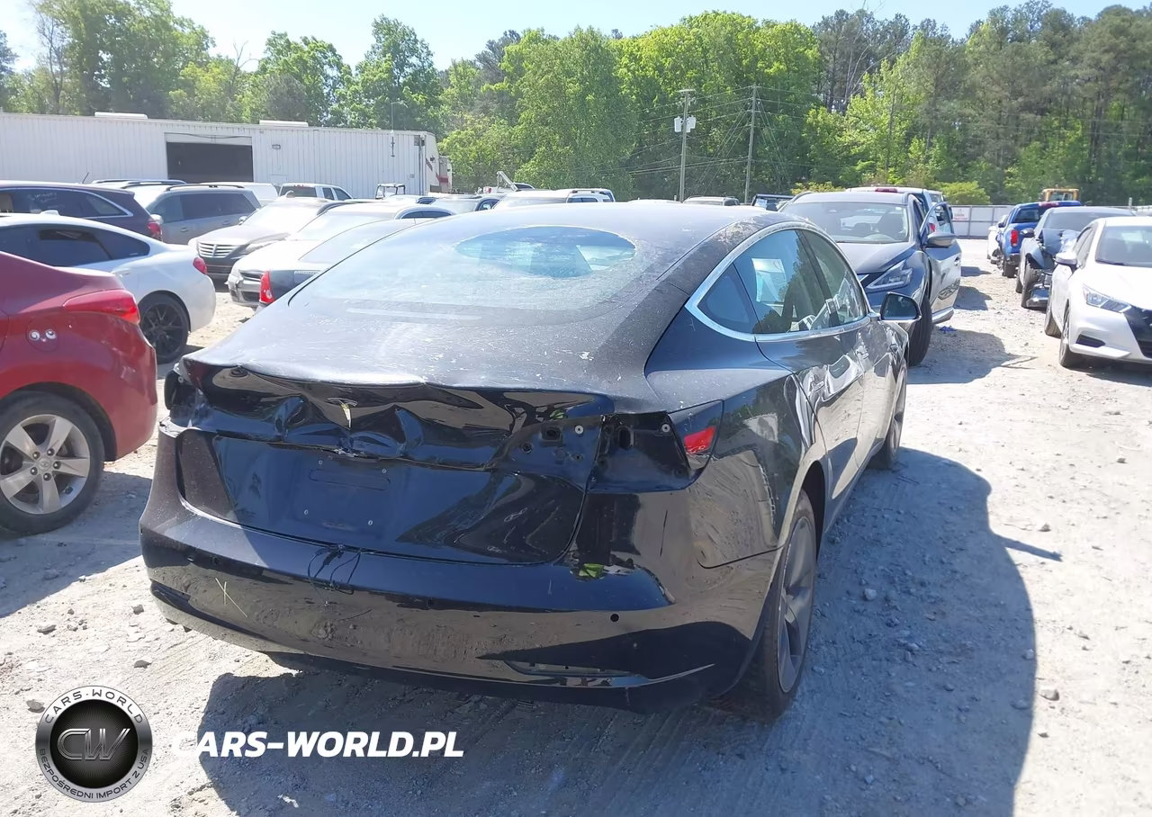 2018 Tesla Model 3 Long Range-Mid Range VIN:5YJ3E1EA2JF151835 - 4