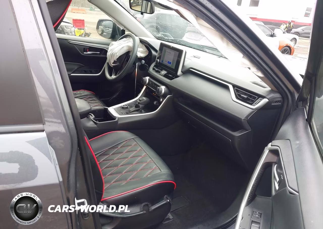 2023 Toyota Rav4 Hybrid Xle VIN:JTMRWRFV3PD168196 - 5