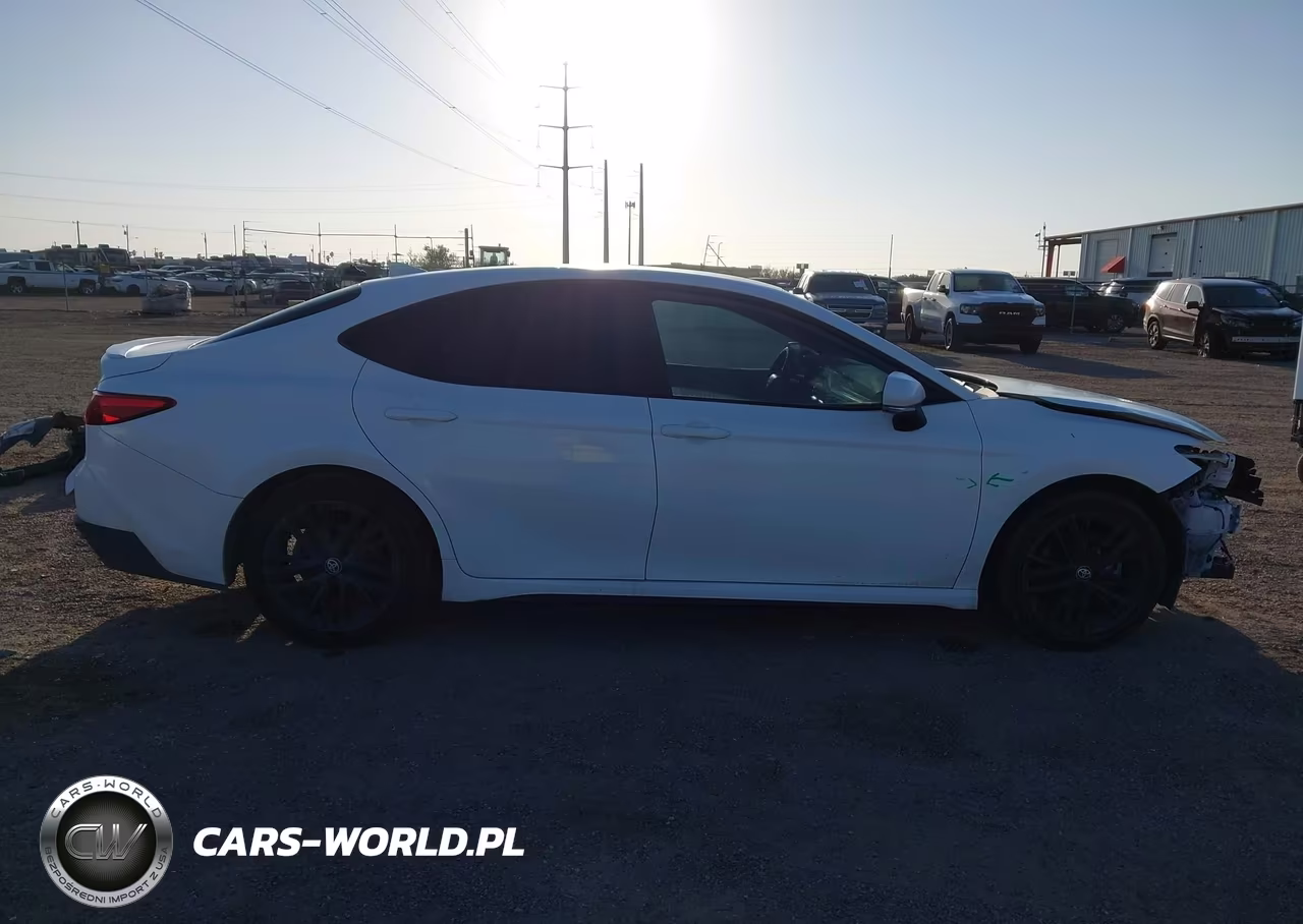 2025 Toyota Camry Se VIN:4T1DAACK1SU093927 - 14