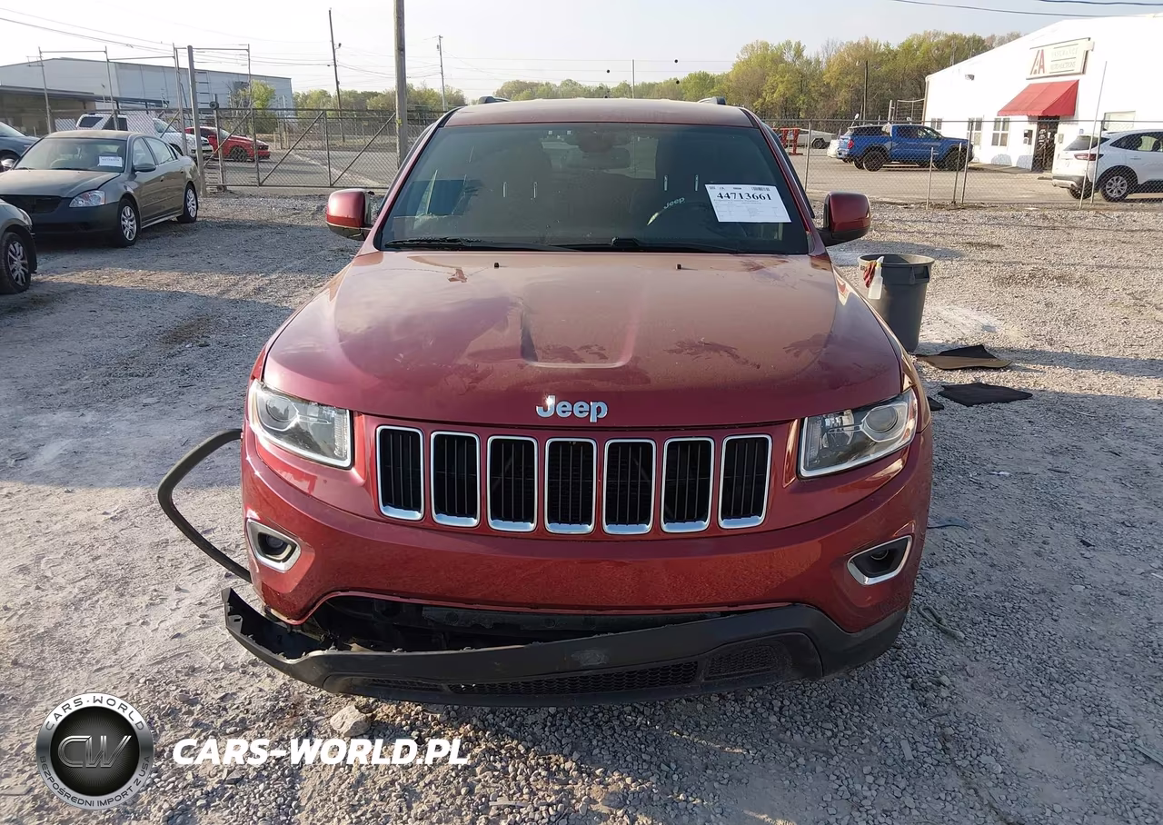 2015 Jeep Grand Cherokee Laredo VIN:1C4RJFAG8FC237622 - 12