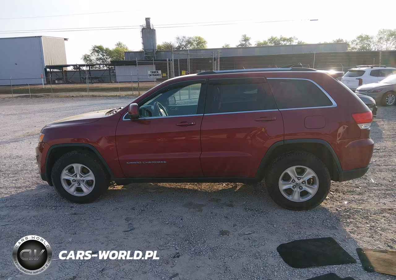 2015 Jeep Grand Cherokee Laredo VIN:1C4RJFAG8FC237622 - 14