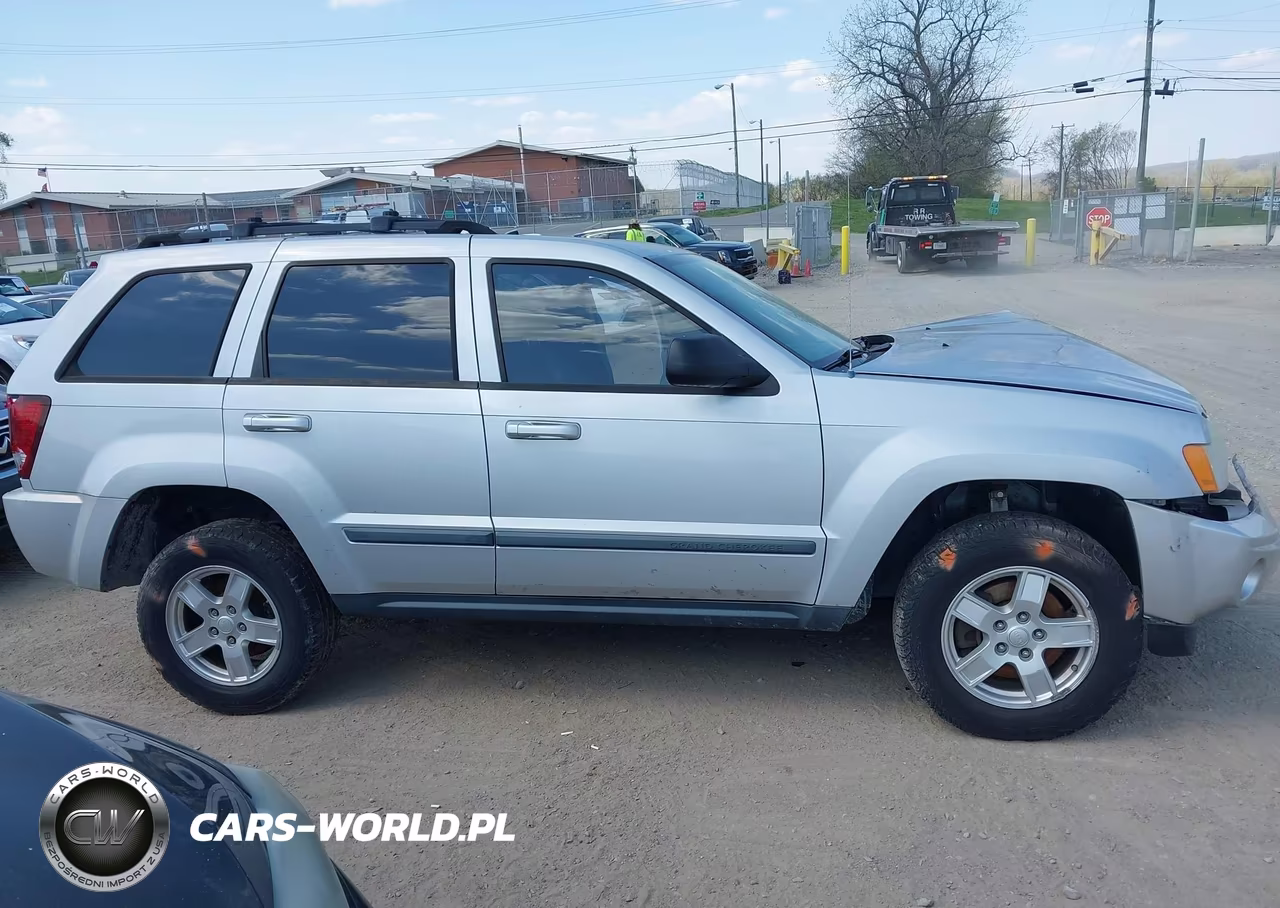 2007 Jeep Grand Cherokee Laredo VIN:1J8HS48P17C591320 - 14