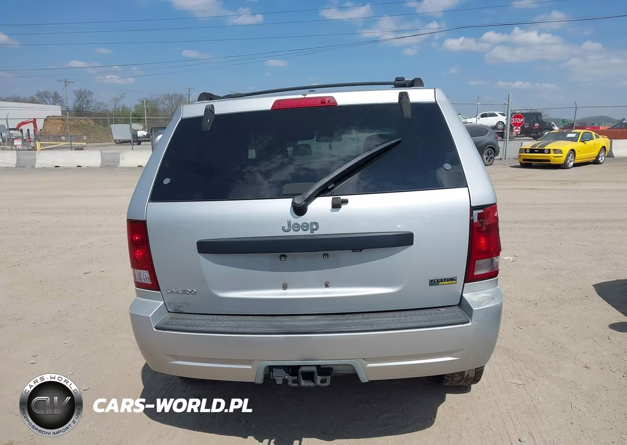 2007 Jeep Grand Cherokee Laredo VIN:1J8HS48P17C591320 - 17