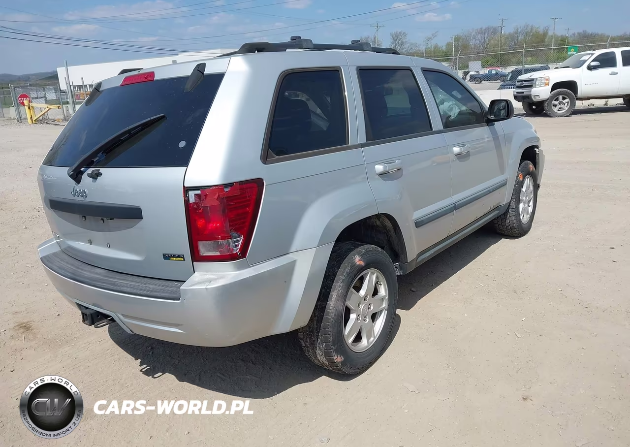 2007 Jeep Grand Cherokee Laredo VIN:1J8HS48P17C591320 - 4
