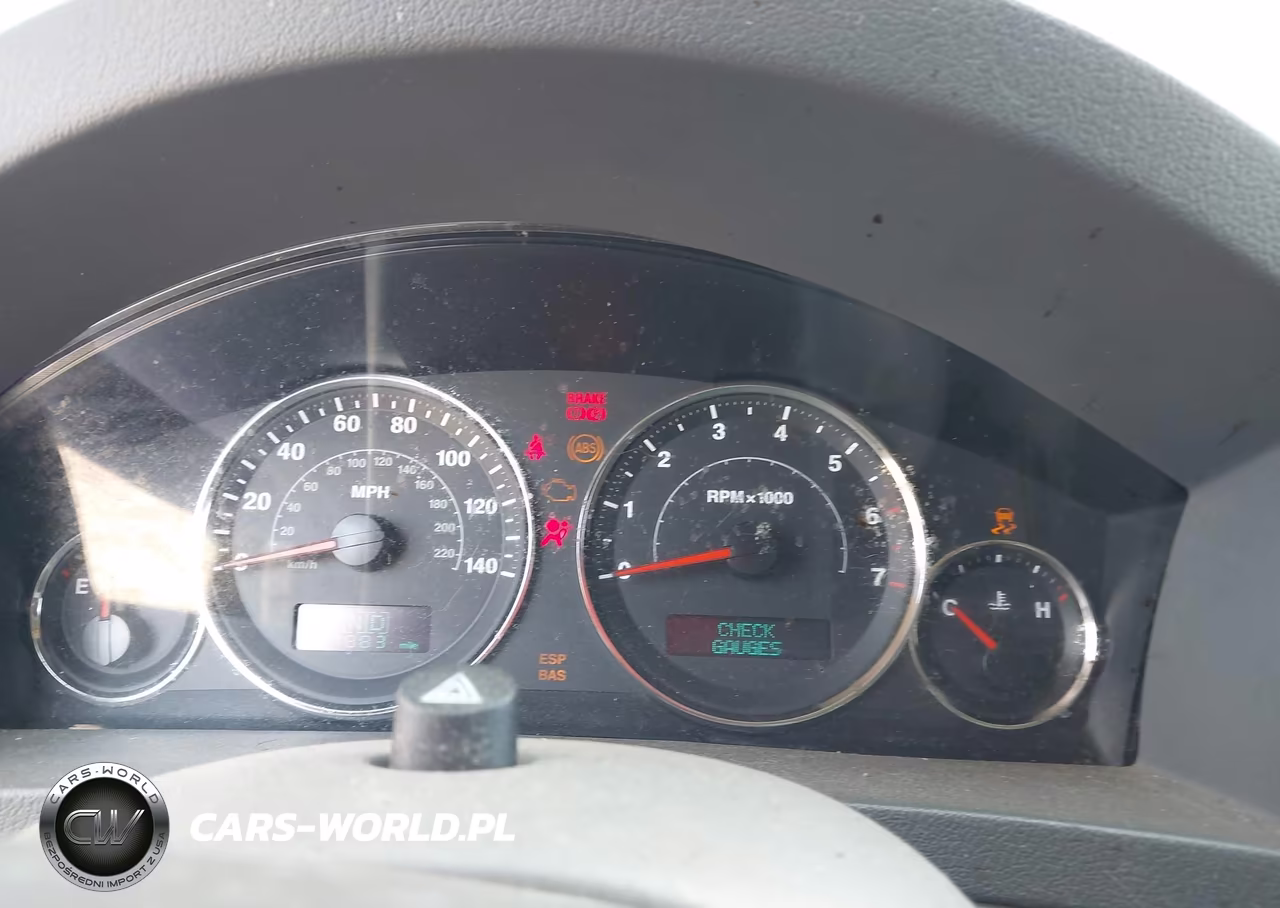 2007 Jeep Grand Cherokee Laredo VIN:1J8HS48P17C591320 - 7