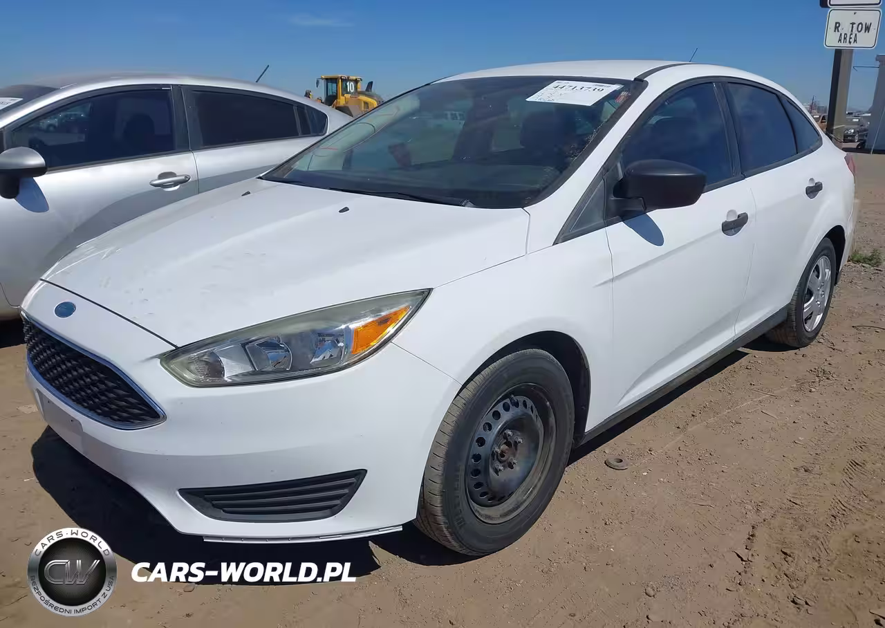 2018 Ford Focus S VIN:1FADP3E22JL224238 - 2