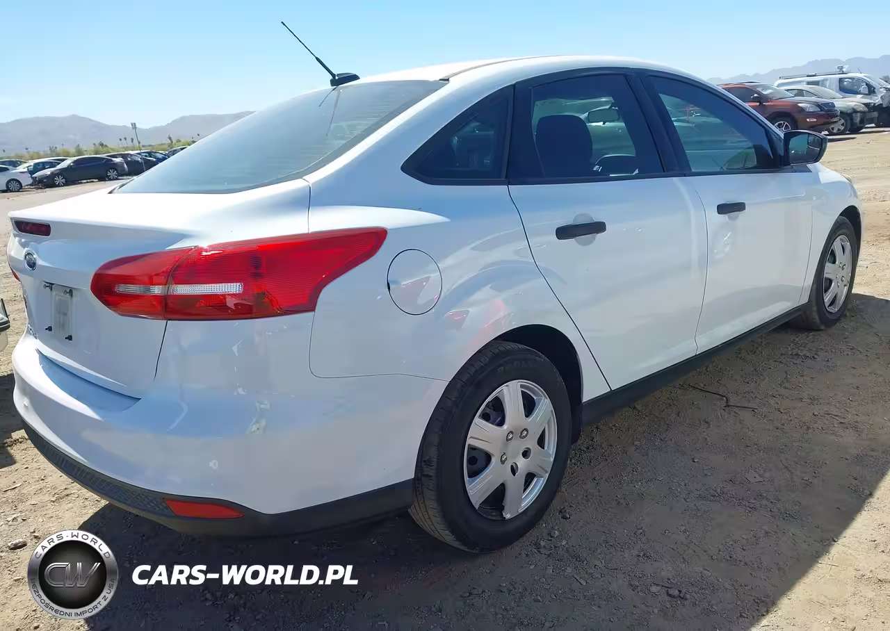 2018 Ford Focus S VIN:1FADP3E22JL224238 - 4