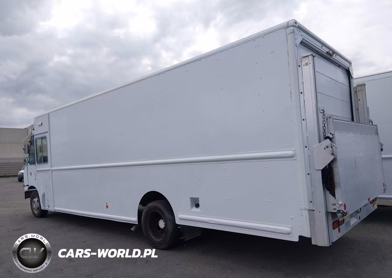 2014 Ford F-59 Commercial Stripped VIN:1F66F5KY9E0A07595 - 17