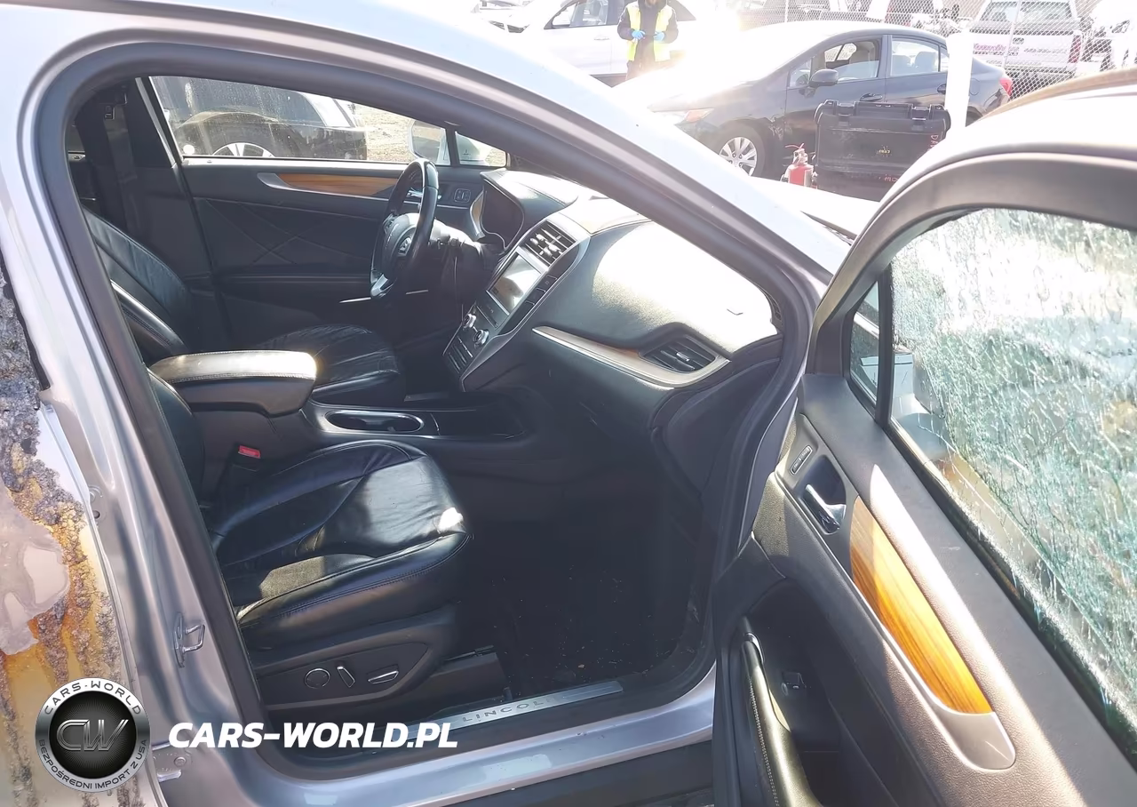2019 Lincoln Mkc Select VIN:5LMCJ2D92KUL44299 - 5