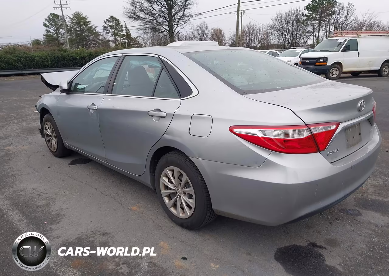 2015 Toyota Camry Le VIN:4T4BF1FK4FR472369 - 3