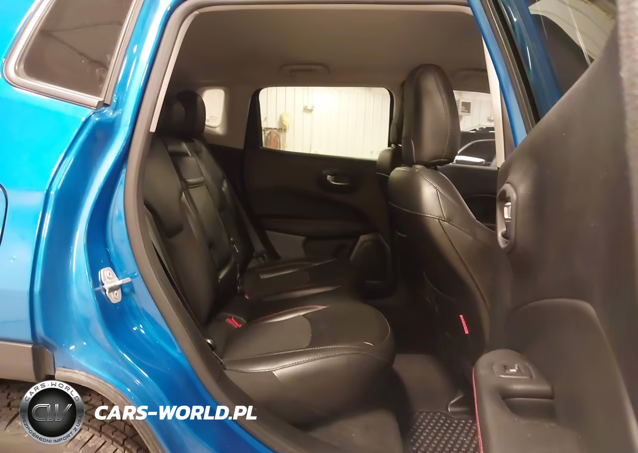 2019 Jeep Compass Trailhawk 4X4 VIN:3C4NJDDB0KT709877 - 8