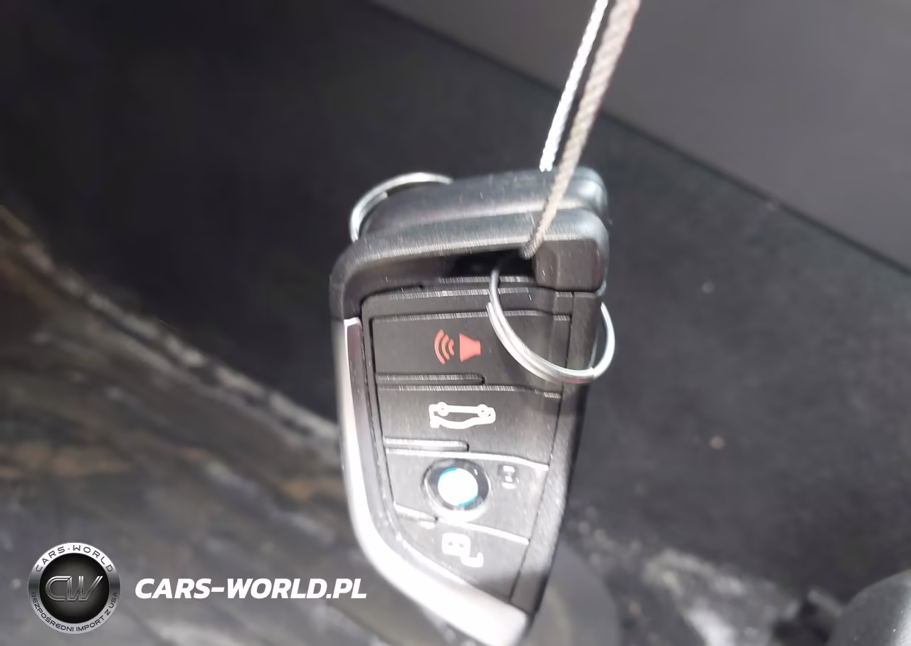 2022 BMW 330I xDrive VIN:3MW5R7J04N8C30962 - 11