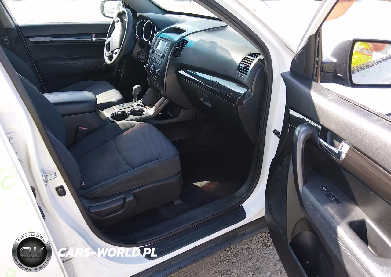2013 Kia Sorento Lx VIN:5XYKT3A63DG369195 - 5