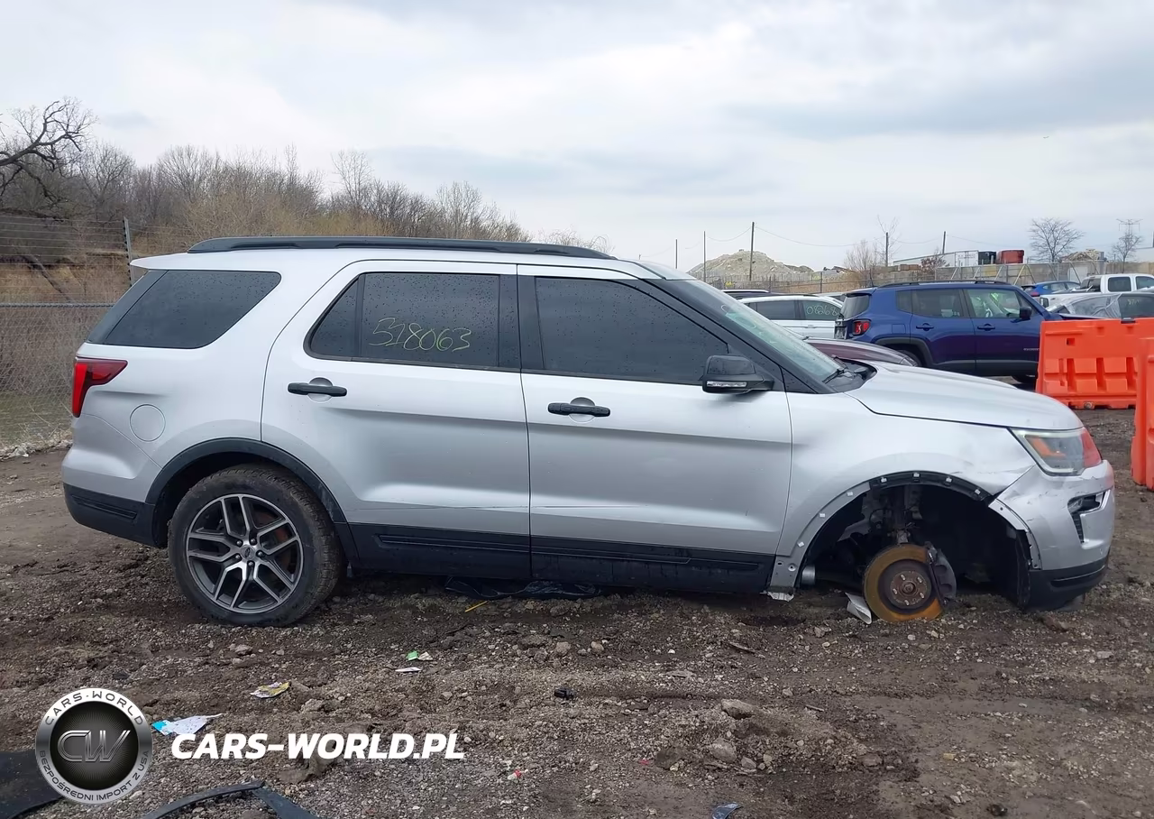 2019 Ford Explorer Sport VIN:1FM5K8GT1KGA70028 - 14