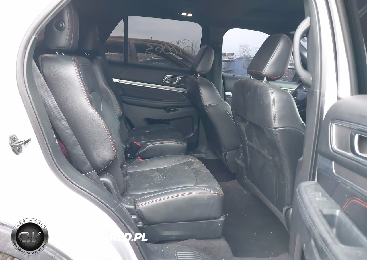 2019 Ford Explorer Sport VIN:1FM5K8GT1KGA70028 - 8