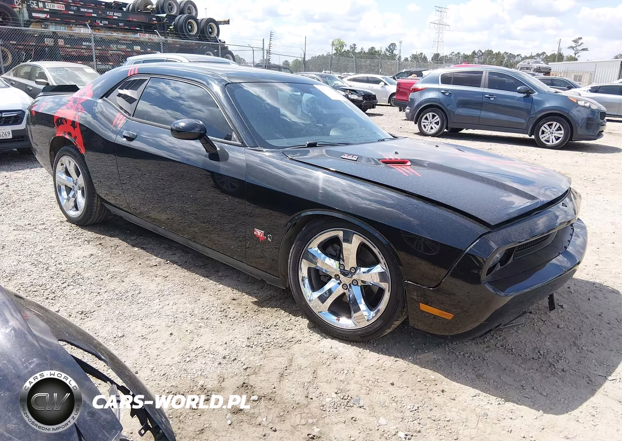 2013 Dodge Challenger R-T Plus