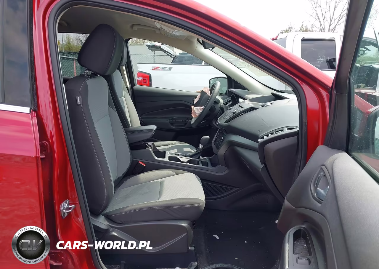 2017 Ford Escape Se VIN:1FMCU0GD1HUD50067 - 5