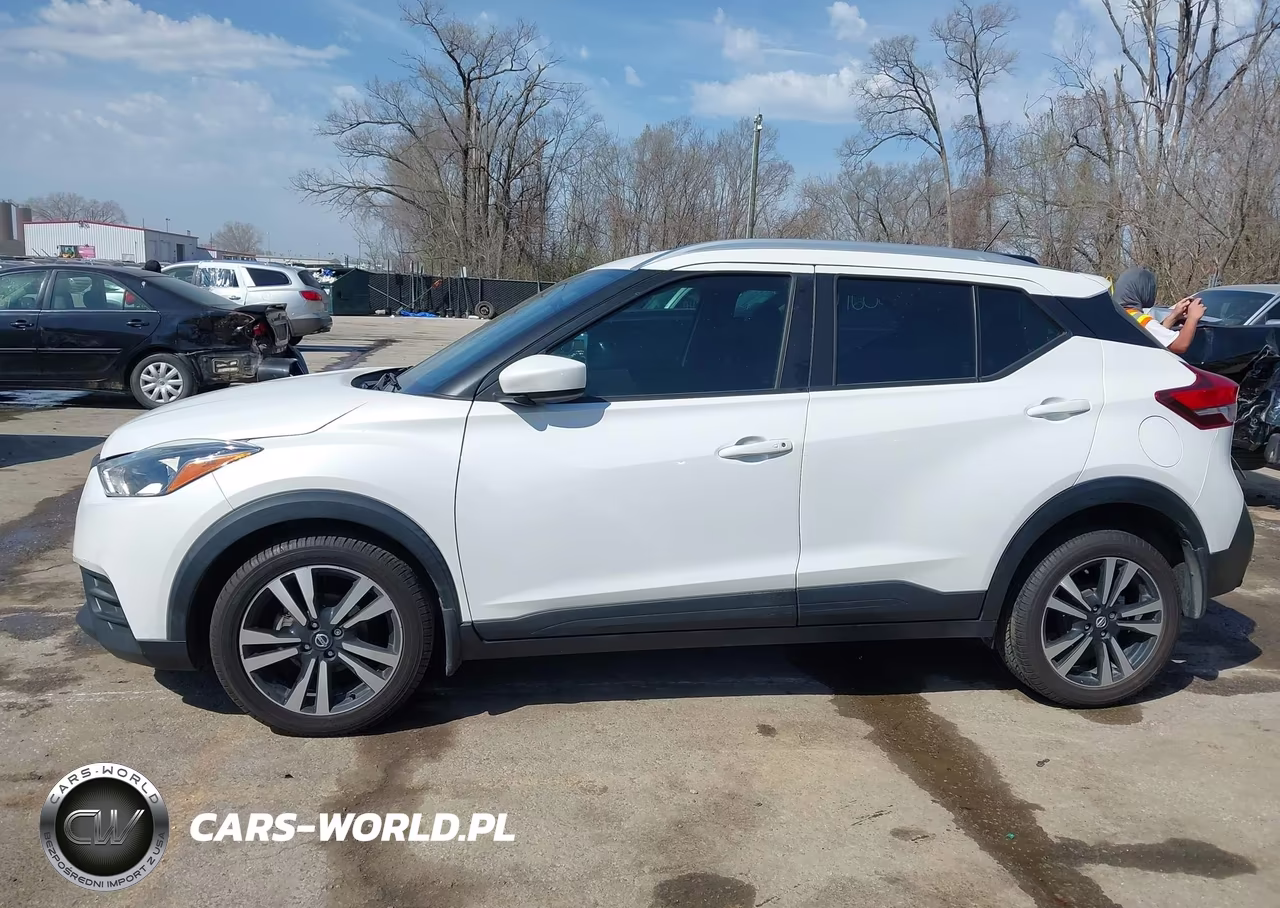 2019 Nissan Kicks Sv VIN:3N1CP5CUXKL539139 - 14