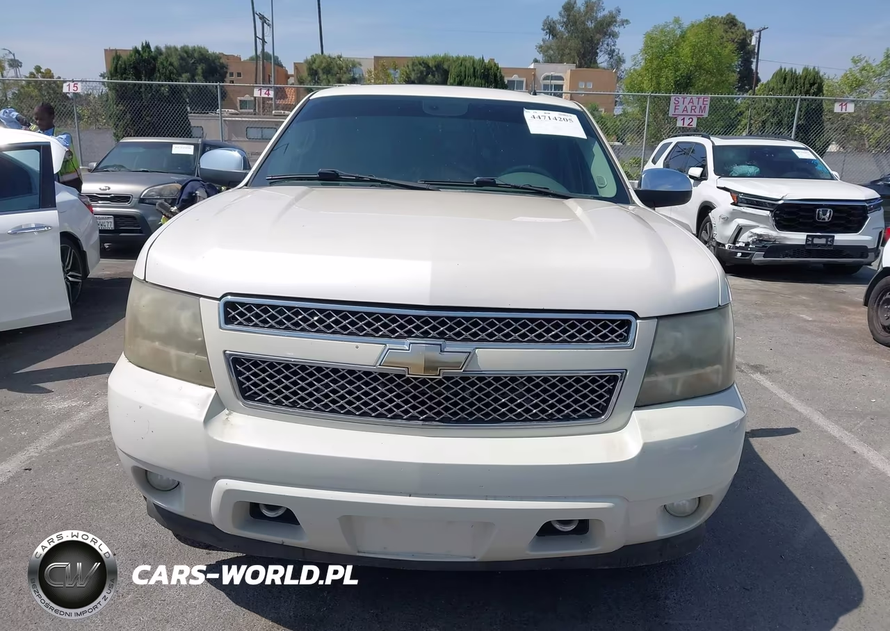 2009 Chevrolet Tahoe Ltz VIN:1GNFC33089R188491 - 12