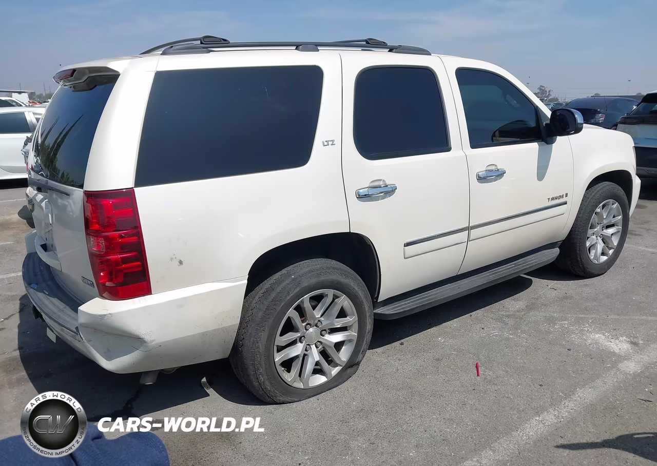 2009 Chevrolet Tahoe Ltz VIN:1GNFC33089R188491 - 4