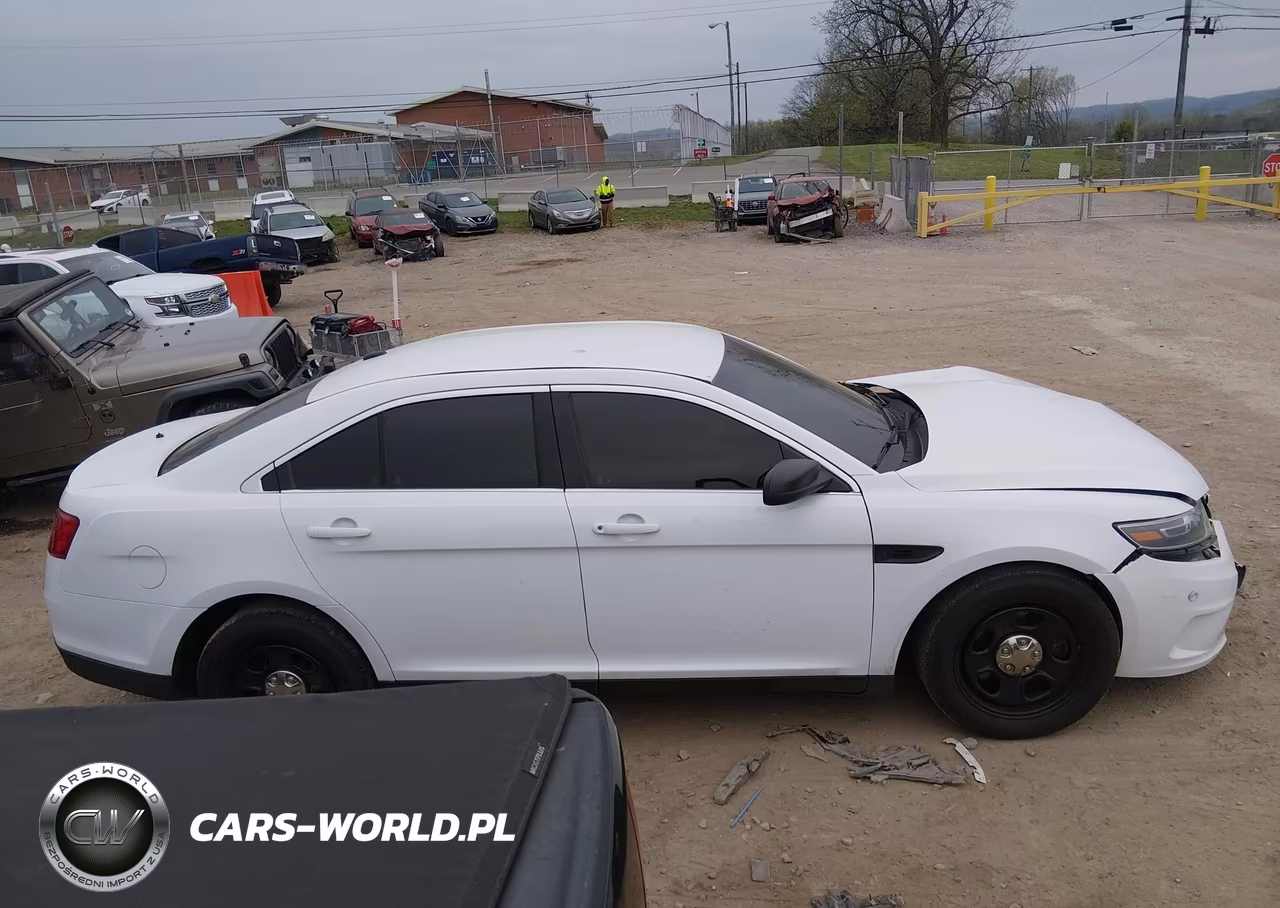 2018 Ford Police Interceptor VIN:1FAHP2MK1JG104632 - 13