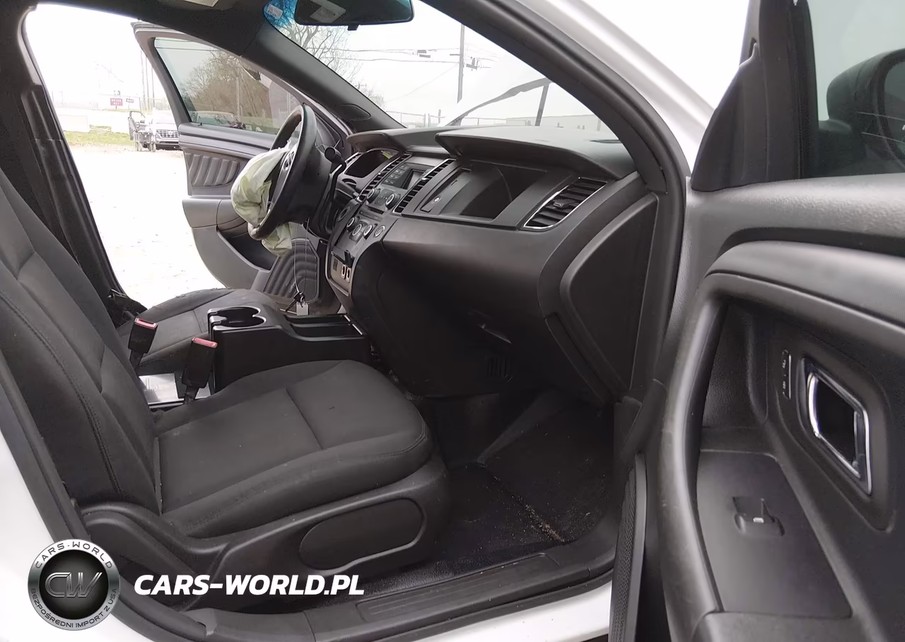 2018 Ford Police Interceptor VIN:1FAHP2MK1JG104632 - 5