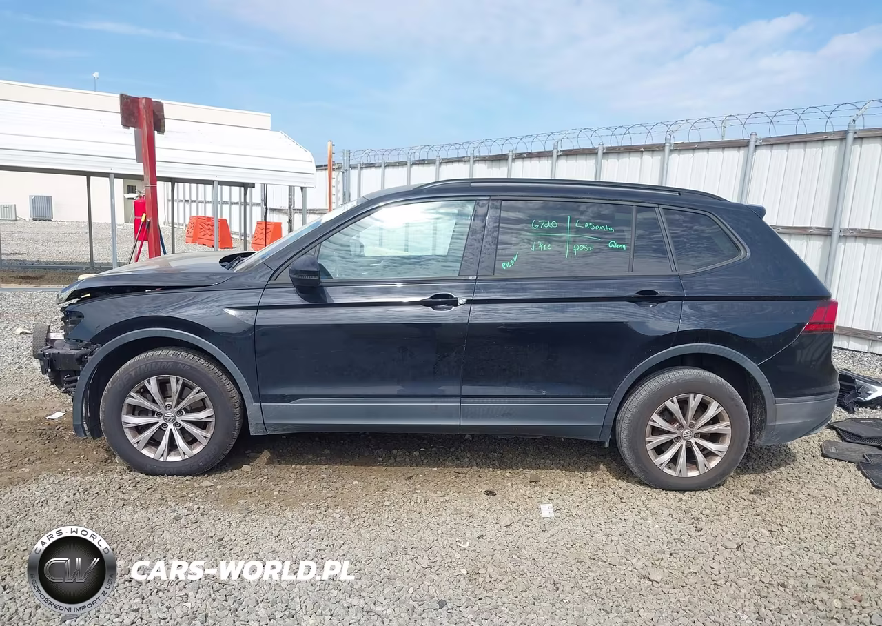 2018 Volkswagen Tiguan 2.0T S VIN:3VV1B7AX3JM010301 - 15