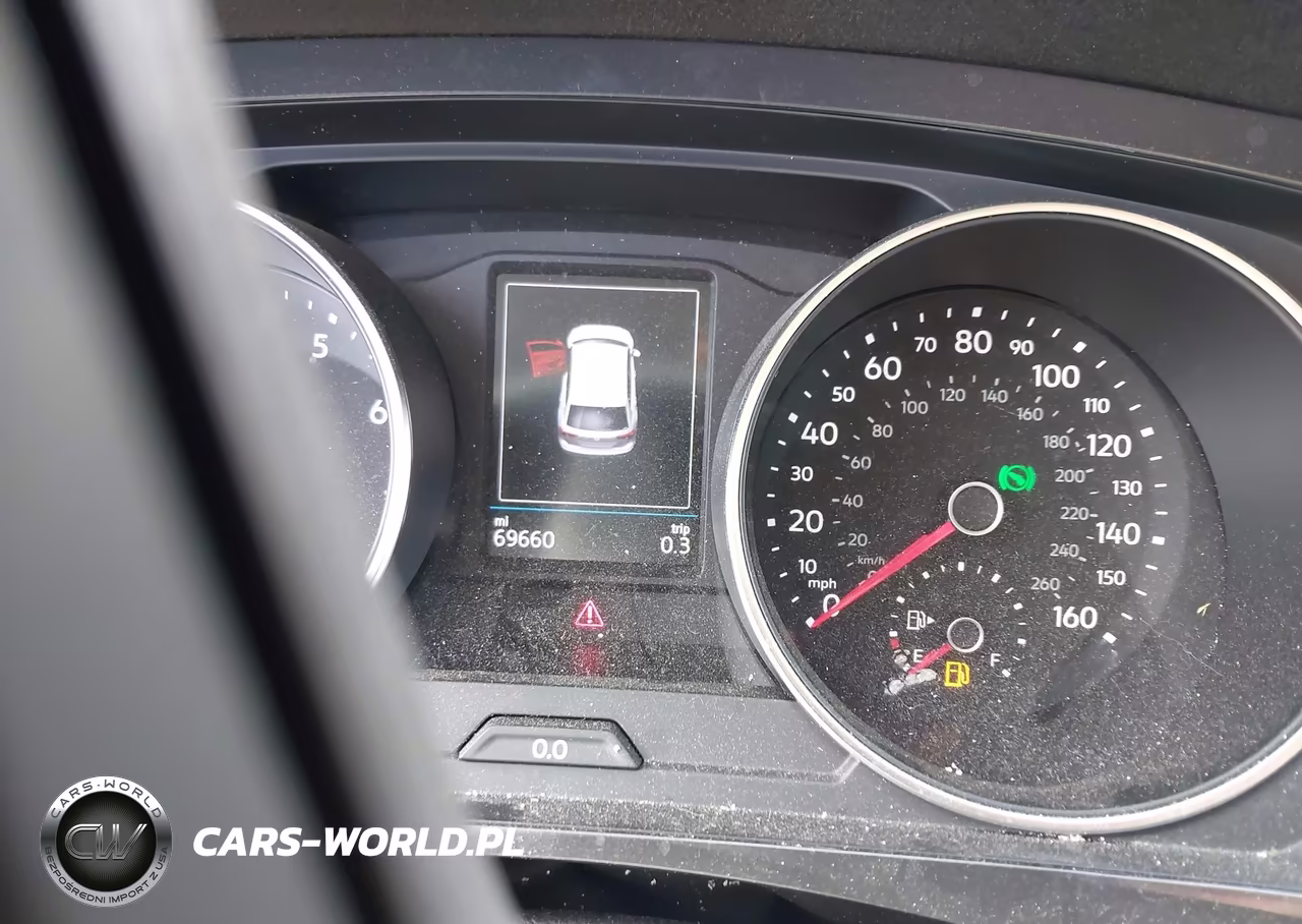 2018 Volkswagen Tiguan 2.0T S VIN:3VV1B7AX3JM010301 - 16