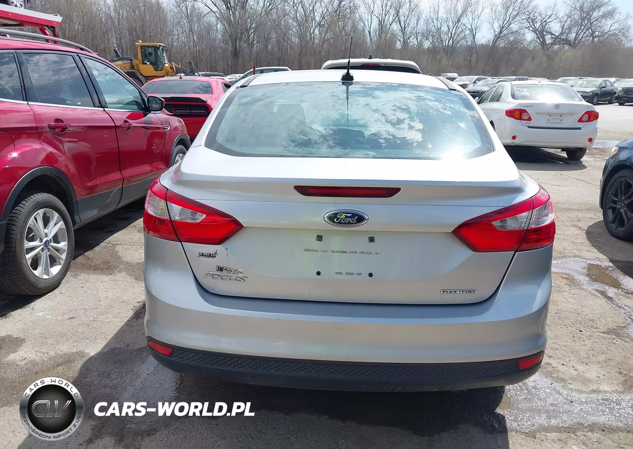2014 Ford Focus S VIN:1FADP3E22EL168775 - 16