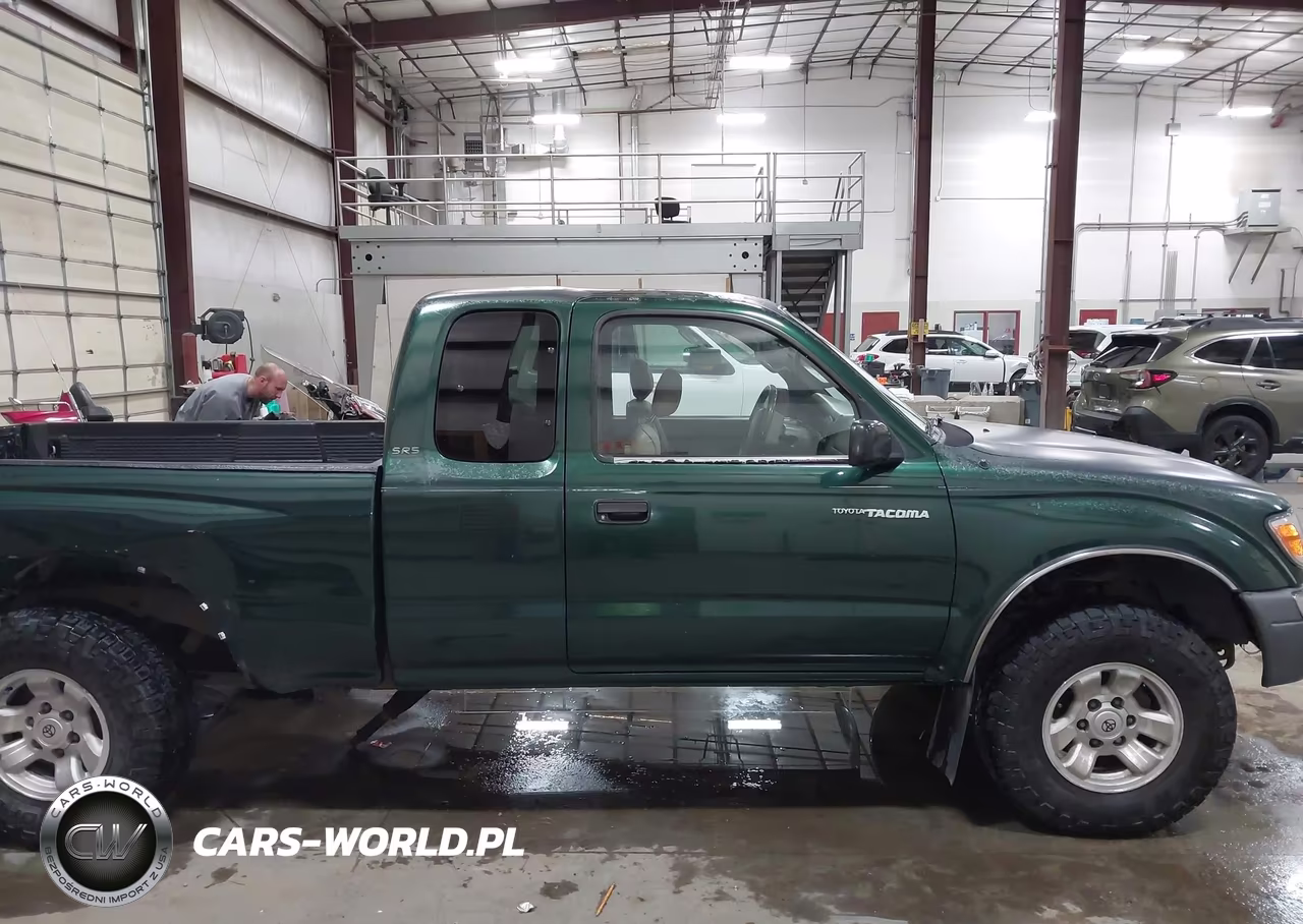 1999 Toyota Tacoma VIN:4TAWN72N4XZ424361 - 13