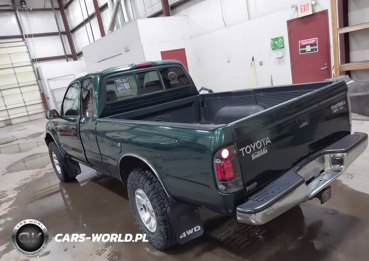 1999 Toyota Tacoma VIN:4TAWN72N4XZ424361 - 3