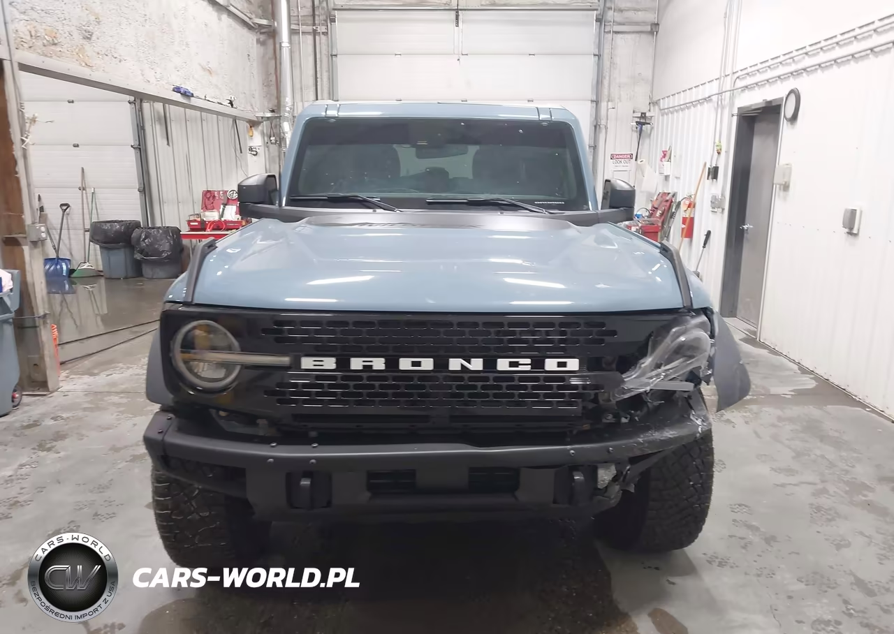 2024 Ford Bronco Wildtrak VIN:1FMEE2BPXRLA87085 - 12