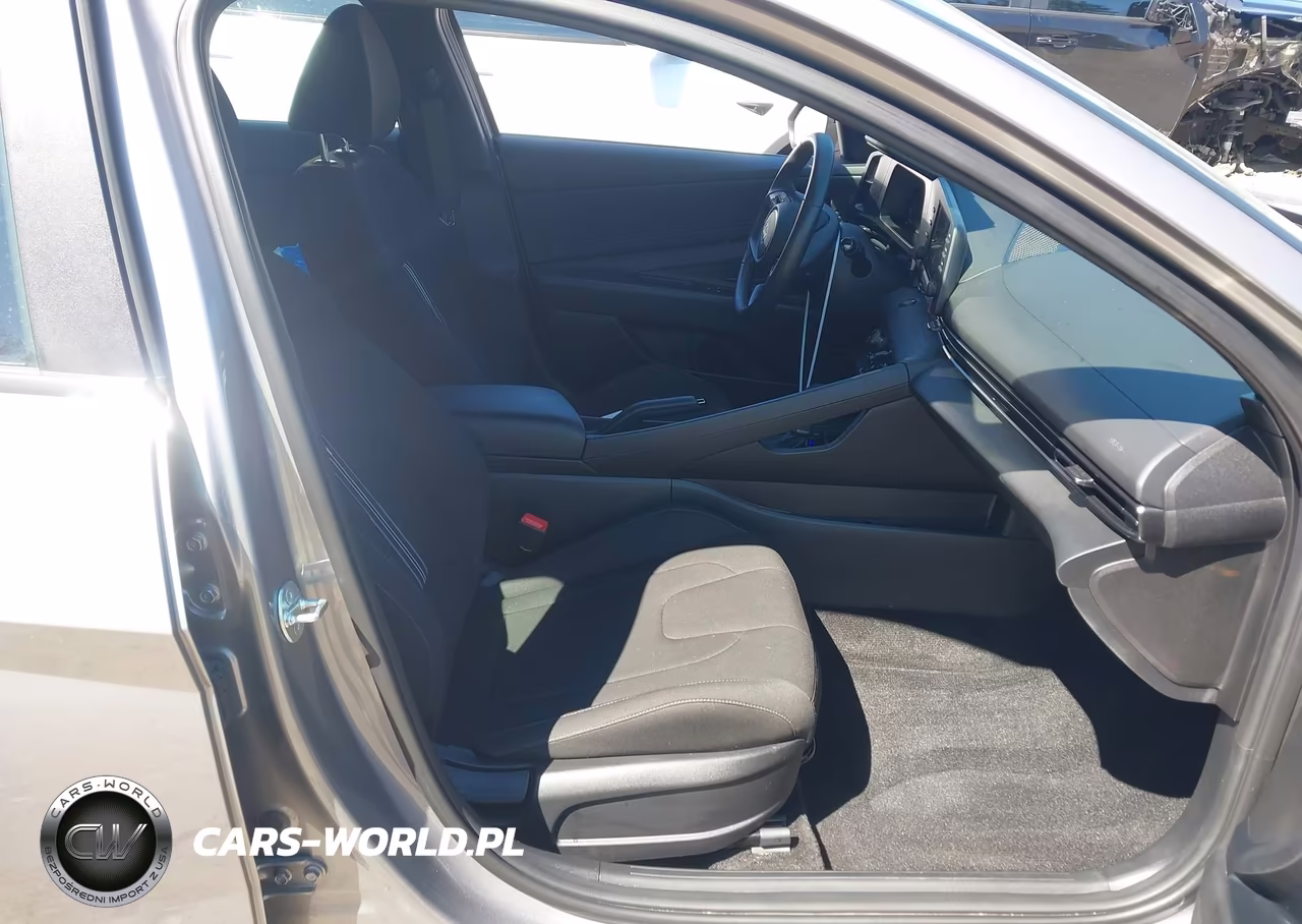 2025 Hyundai Elantra Sel Sport VIN:KMHLM4DG4SU884385 - 5