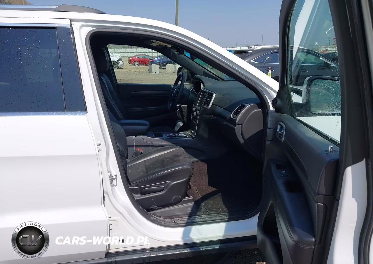 2018 Jeep Grand Cherokee Laredo E 4X2 VIN:1C4RJEAG8JC480463 - 5