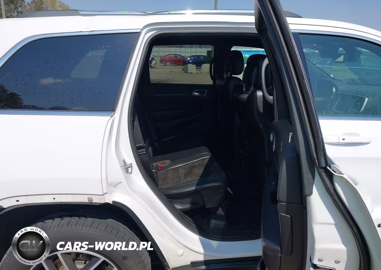 2018 Jeep Grand Cherokee Laredo E 4X2 VIN:1C4RJEAG8JC480463 - 8