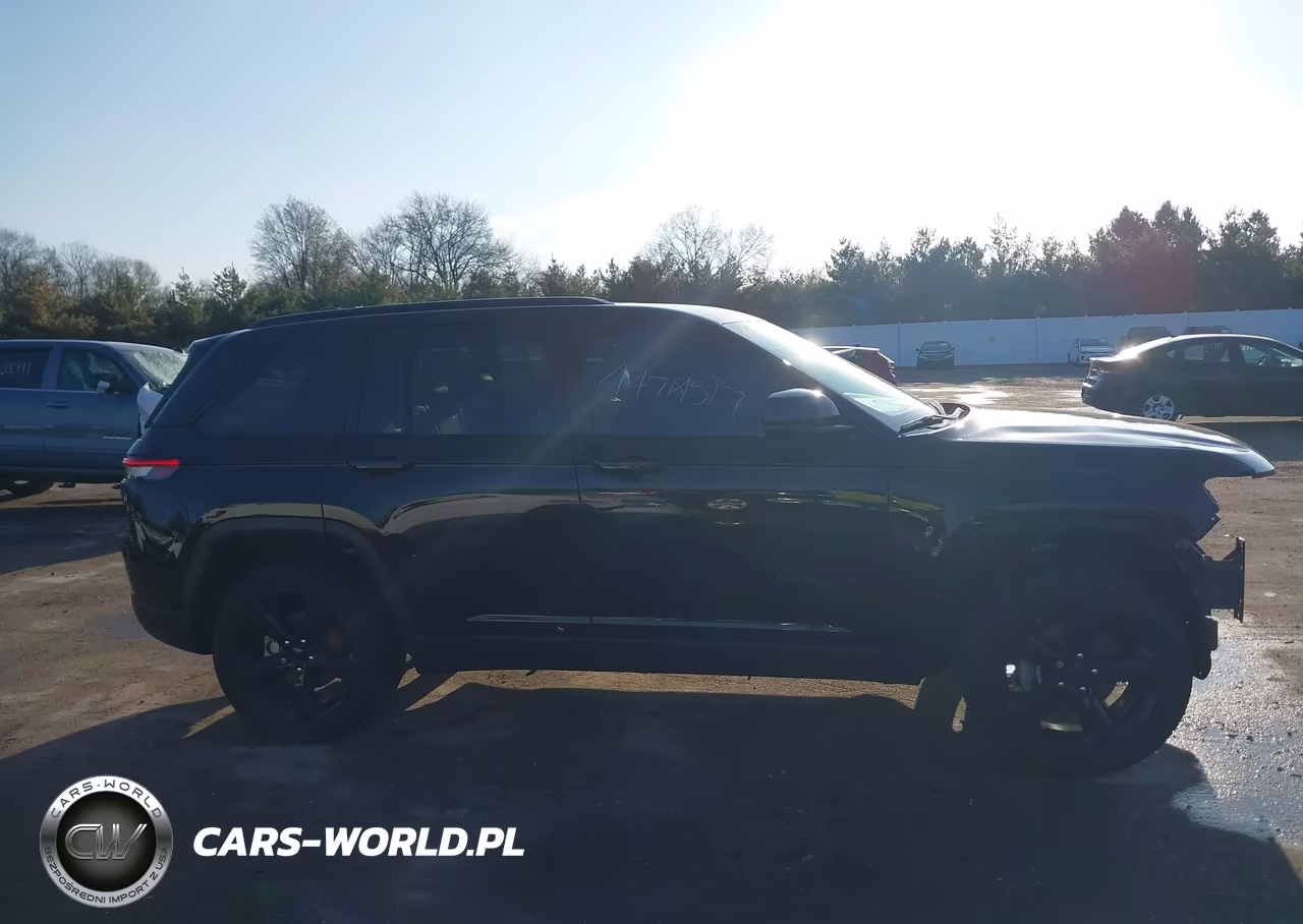 2024 Jeep Grand Cherokee Altitude 4X4 VIN:1C4RJHAG2RC244288 - 14