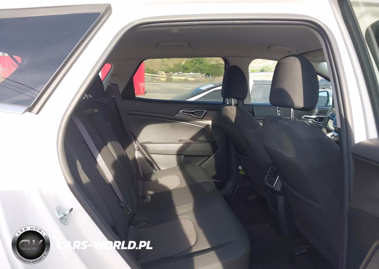 2023 Kia Sportage Hybrid Lx VIN:KNDPUCAG3P7111546 - 8
