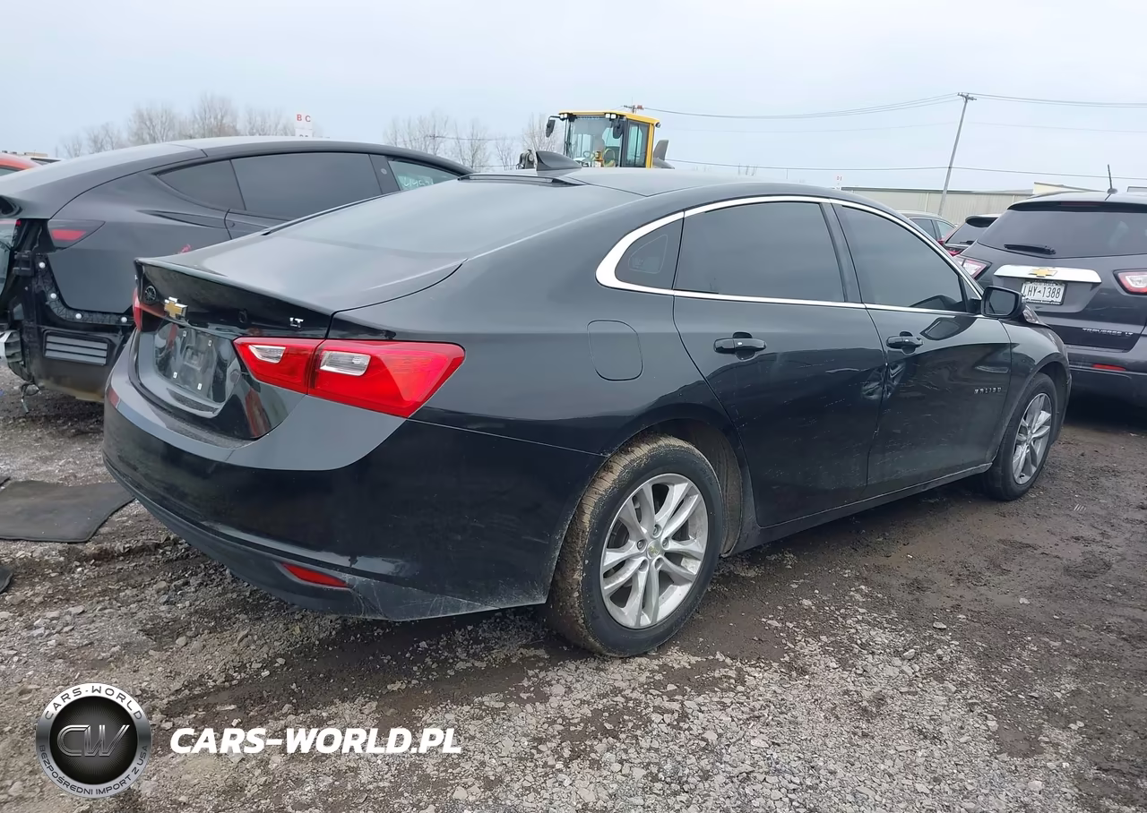 2017 Chevrolet Malibu 1Lt VIN:1G1ZE5ST6HF120562 - 4