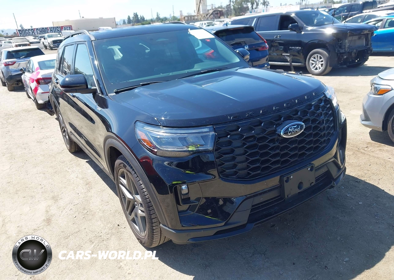 2025 Ford Explorer St-Line