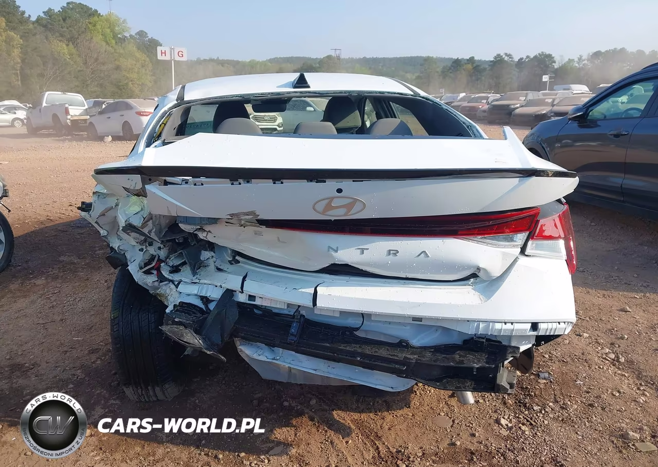 2026 Hyundai Elantra Sel Sport VIN:KMHLM4DG0TU129476 - 17